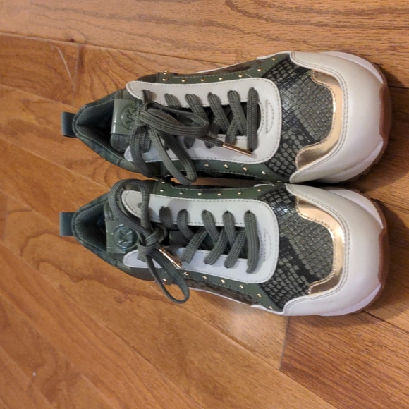 MK Sneakers - Picture 2 of 3